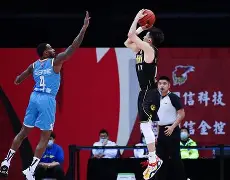 Jiuyou Sports-包含窗口期造点机会引欢呼里昂手感冰凉，现场解说直呼：转会期曼联遗憾出局的词条